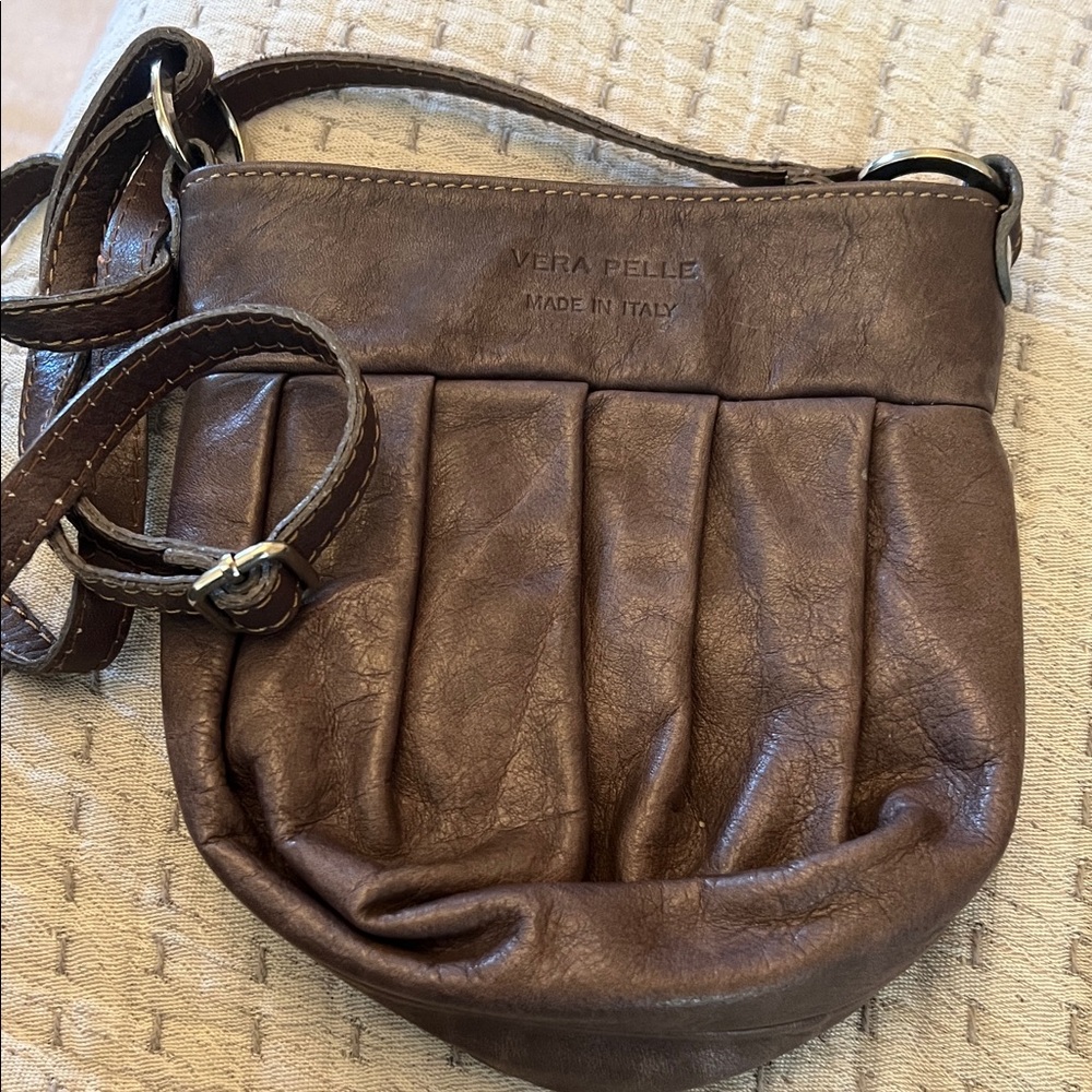 Vera Pelle Dark Brown Italian Leather Crossbody Bag